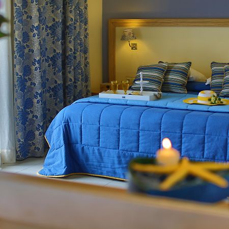 Dolphin Bay Seaside Resort & Suites 加利萨斯 外观 照片