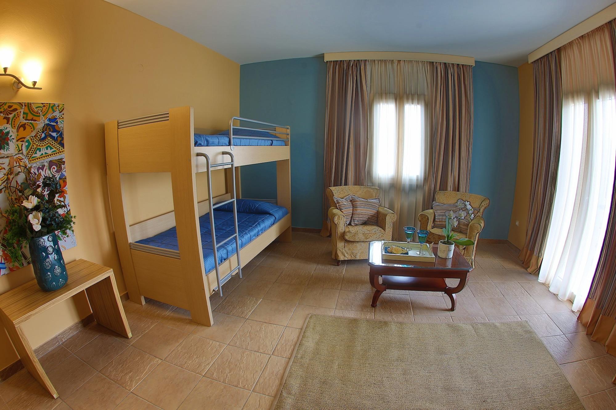 Dolphin Bay Seaside Resort & Suites 加利萨斯 外观 照片