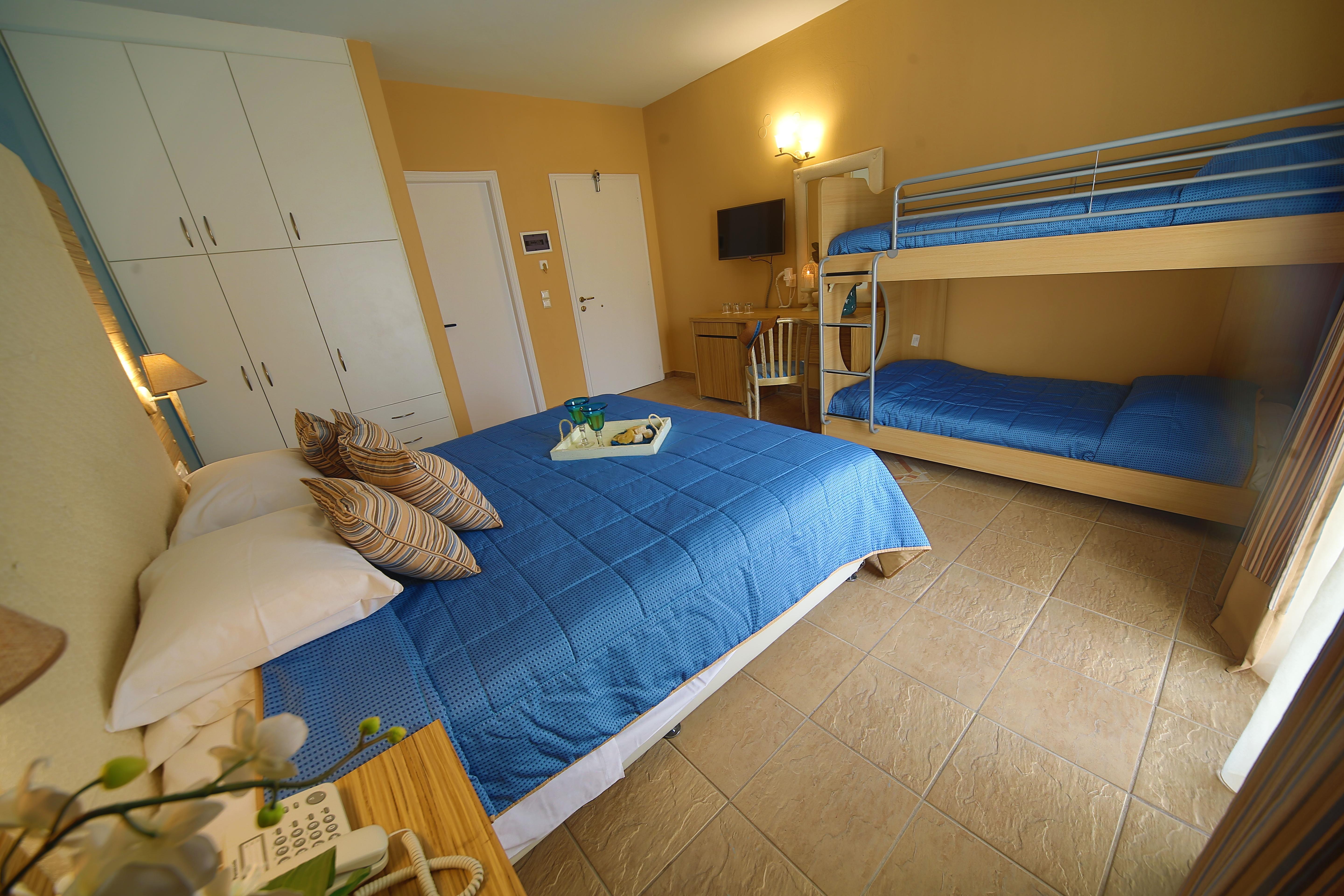 Dolphin Bay Seaside Resort & Suites 加利萨斯 外观 照片