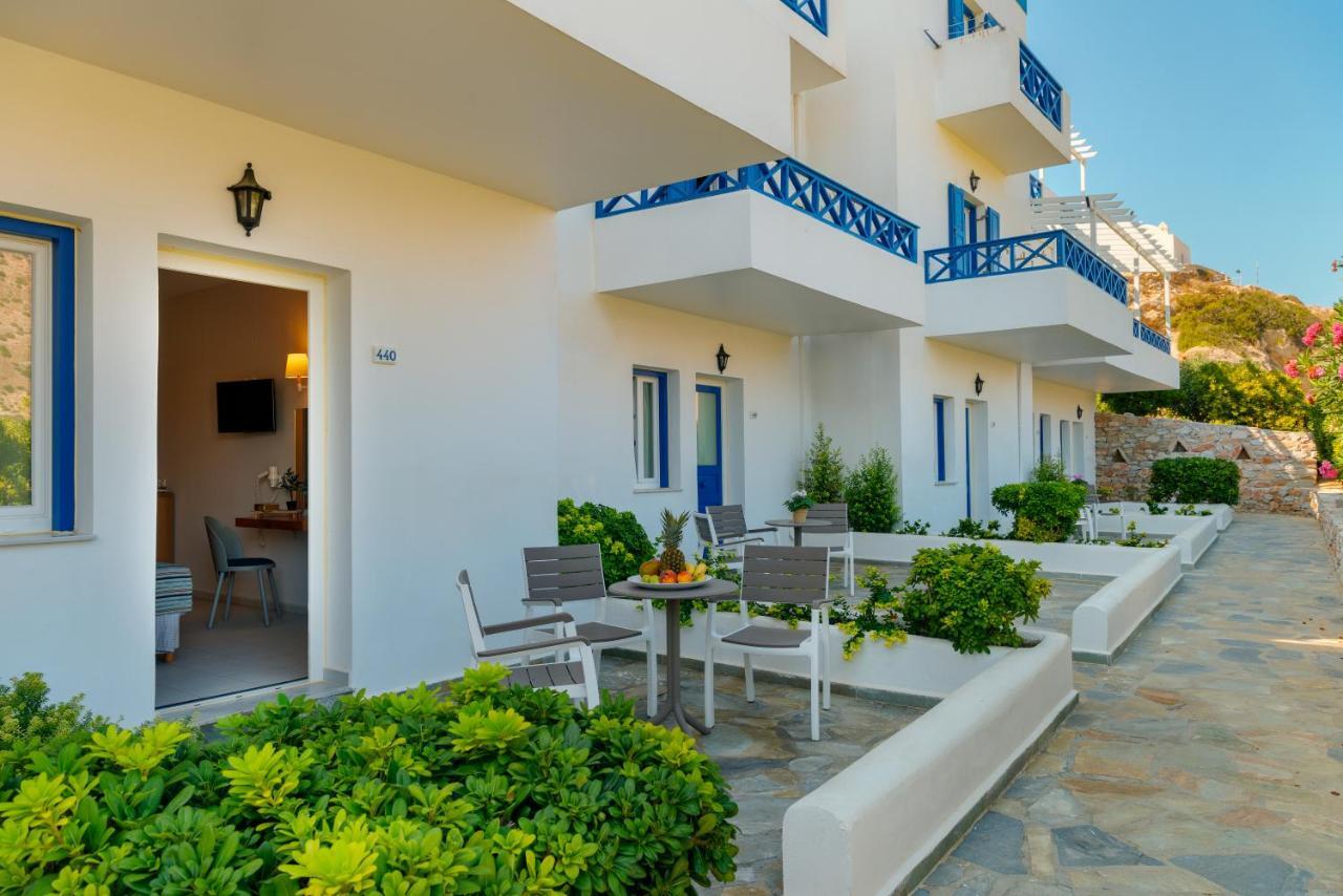 Dolphin Bay Seaside Resort & Suites 加利萨斯 外观 照片